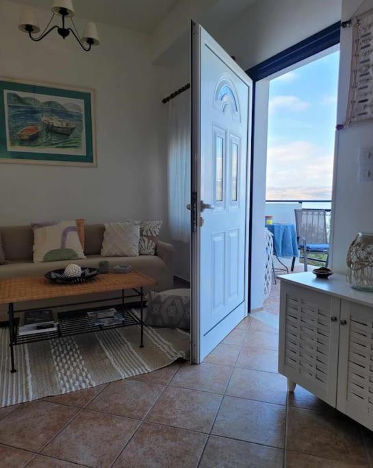 Ocean Vista Retreat Vila Skala Polichnitou Exterior foto